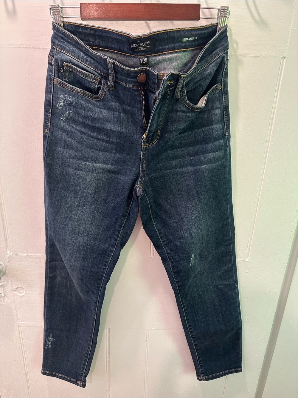 Judy Blue Dark Indigo Cropped Ankle Jeans
